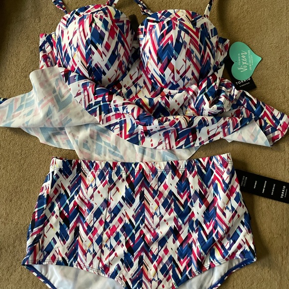 Torrid 2 Piece Vixen Swimsuit Midkini High Waist Set Size 0/00♥️ - Picture 4 of 12